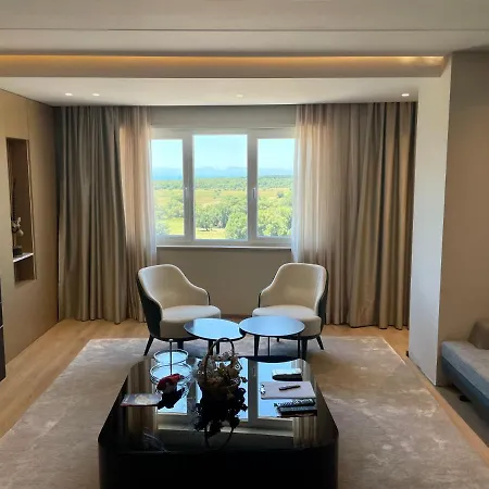 Luxury View Duplex With Indoor Fireplace شكودر