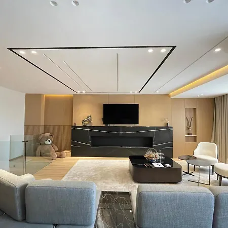 Luxury View Duplex With Indoor Fireplace *