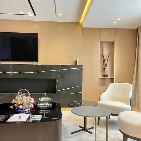 Luxury View Duplex With Indoor Fireplace *